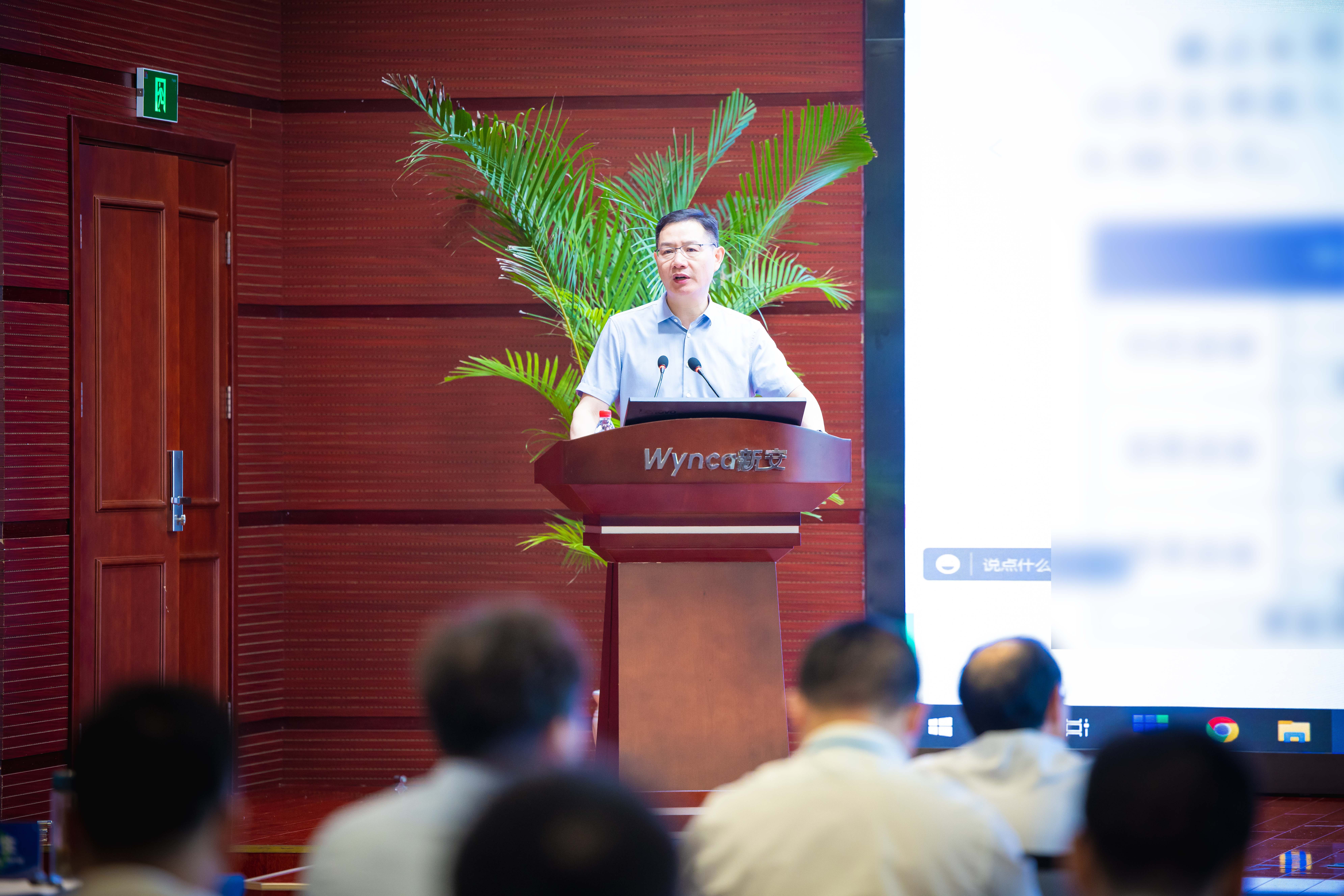 16902706519605585FOz.jpg 16902706519605585FOz.jpg