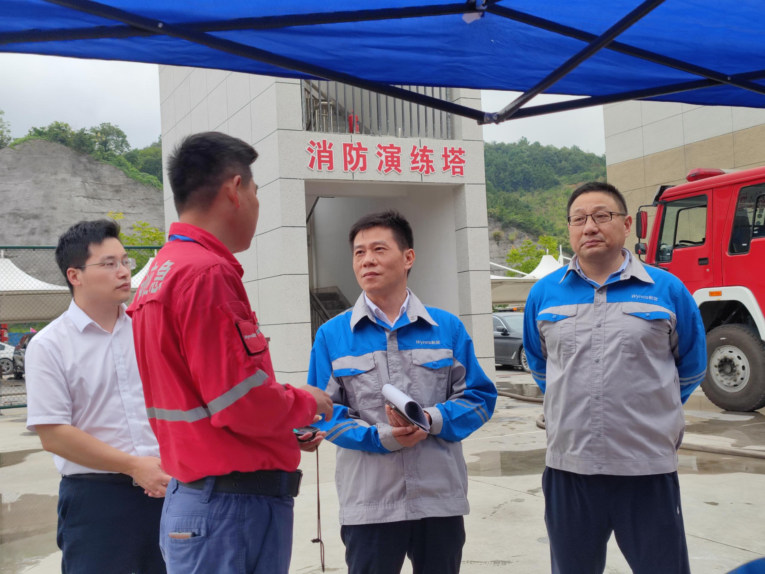 16980504941584651EAZ.jpg 16980504941584651EAZ.jpg