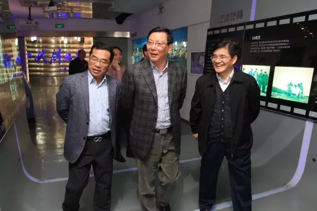 14570898658381681JUi.jpg 14570898658381681JUi.jpg