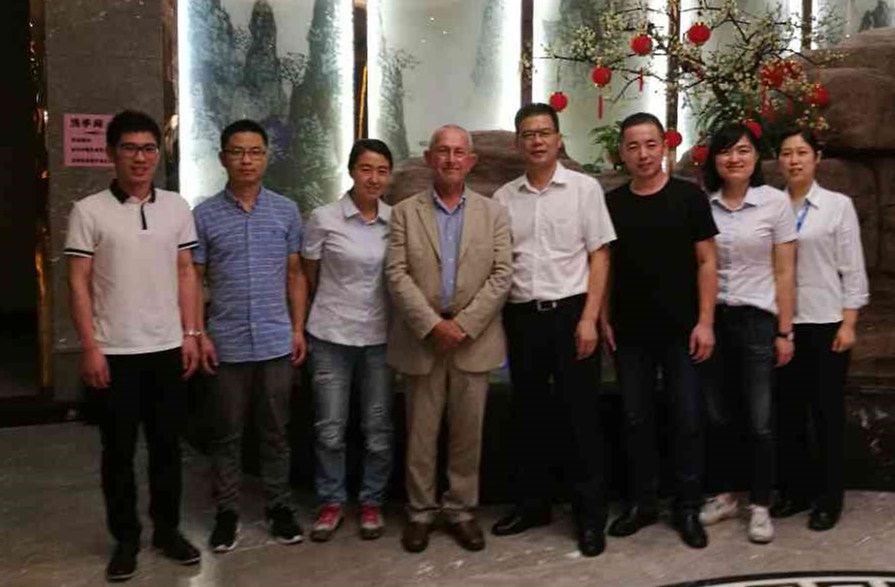 1498811988433770wJWC.jpg 法國農藝專家合影.jpg